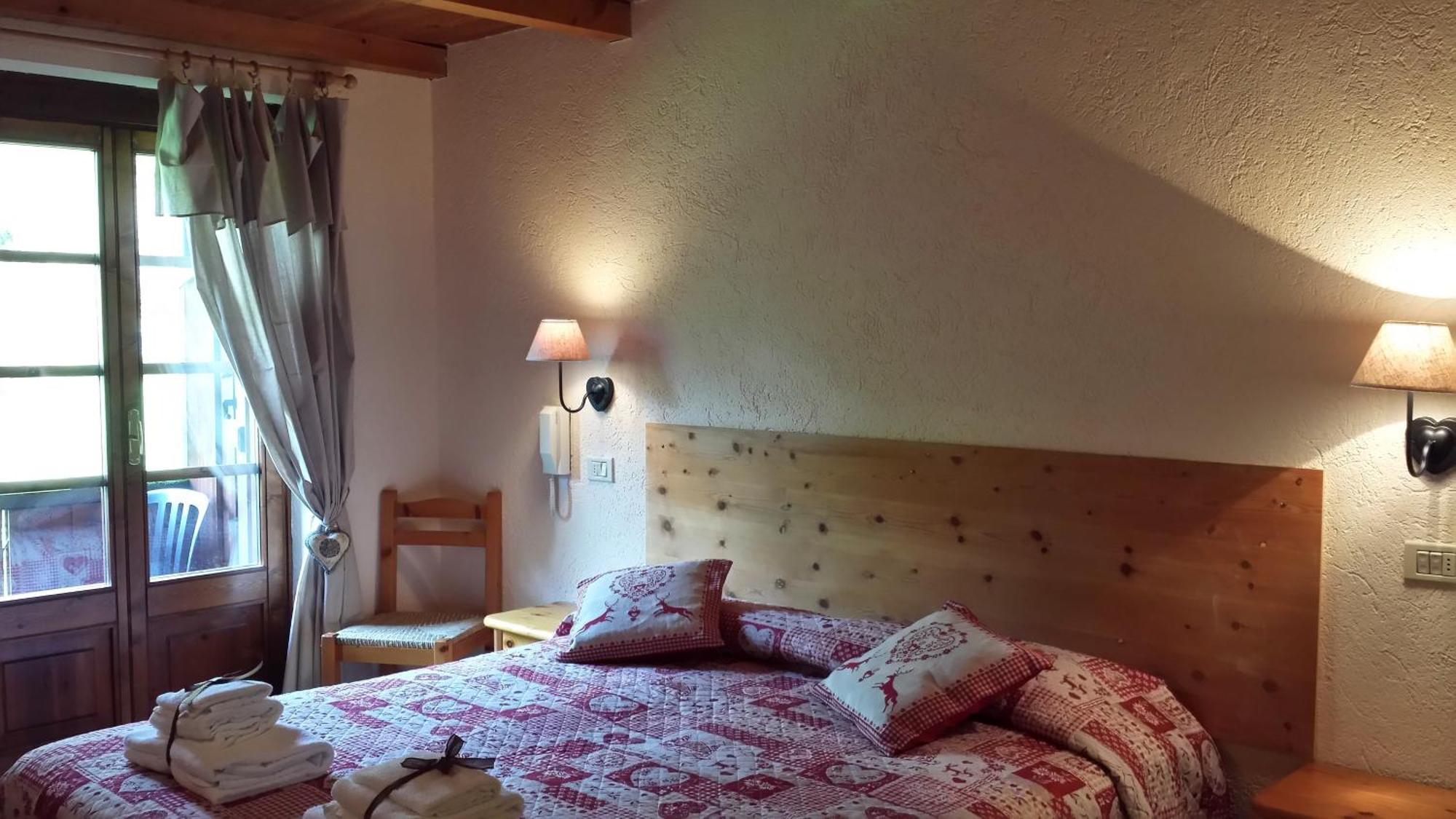 Hotel Locanda Belvedere Courmayeur Kültér fotó
