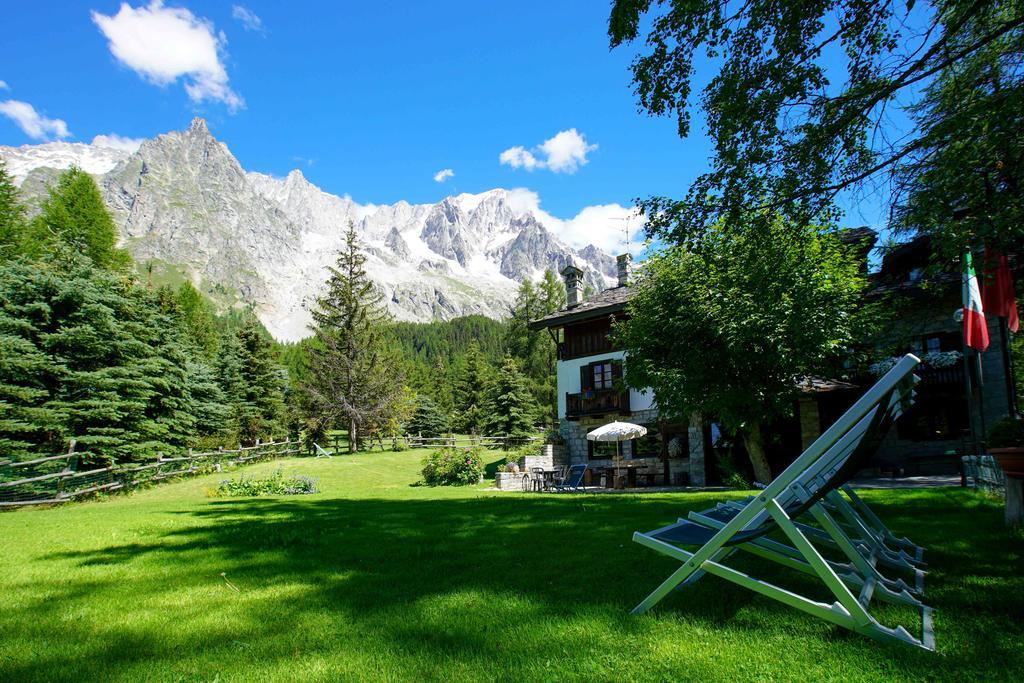 Hotel Locanda Belvedere Courmayeur Kültér fotó